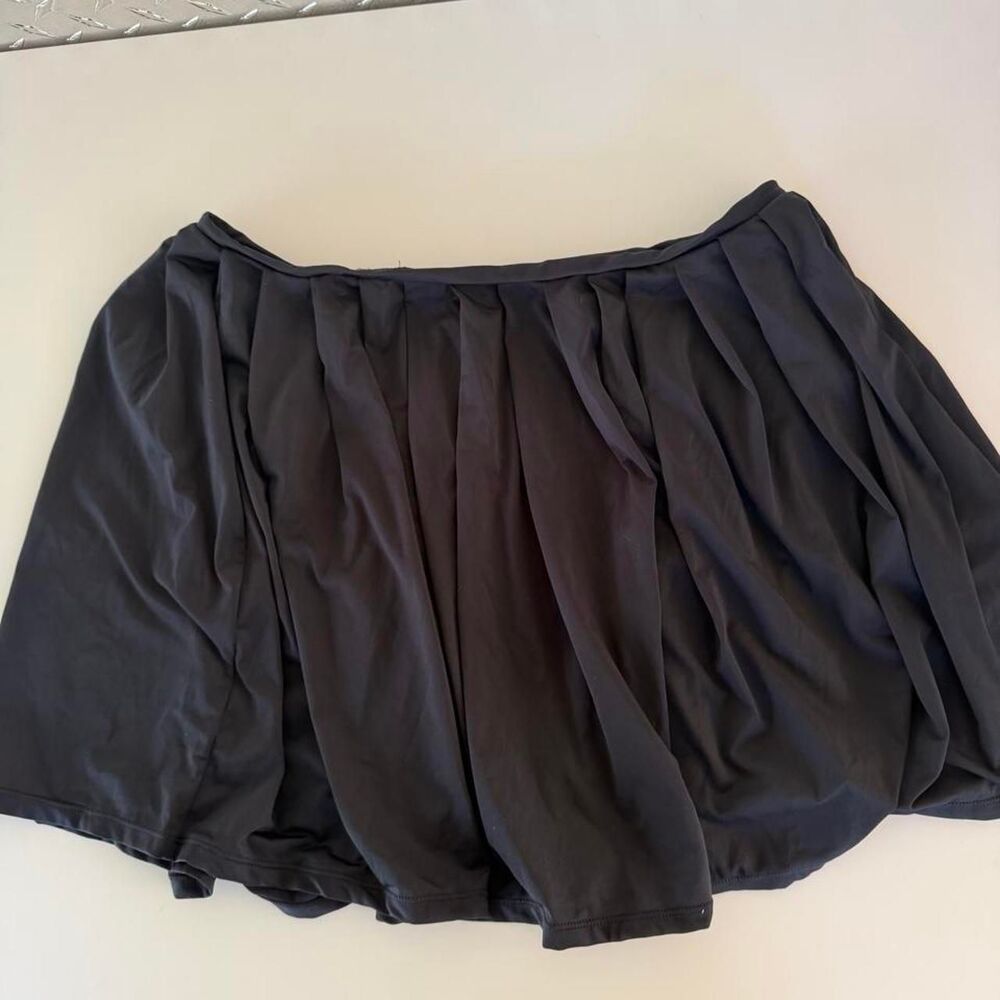 Danskin Women's Black and Grey Skirt